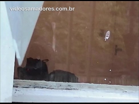 ❤️ Home excitat mirant la seva xicota amb un altre noi, gravant un vídeo de merda sense molestar la parella ❤️ Porno de qualitat a nosaltres ca.pornosexphoto.ru ❌❤